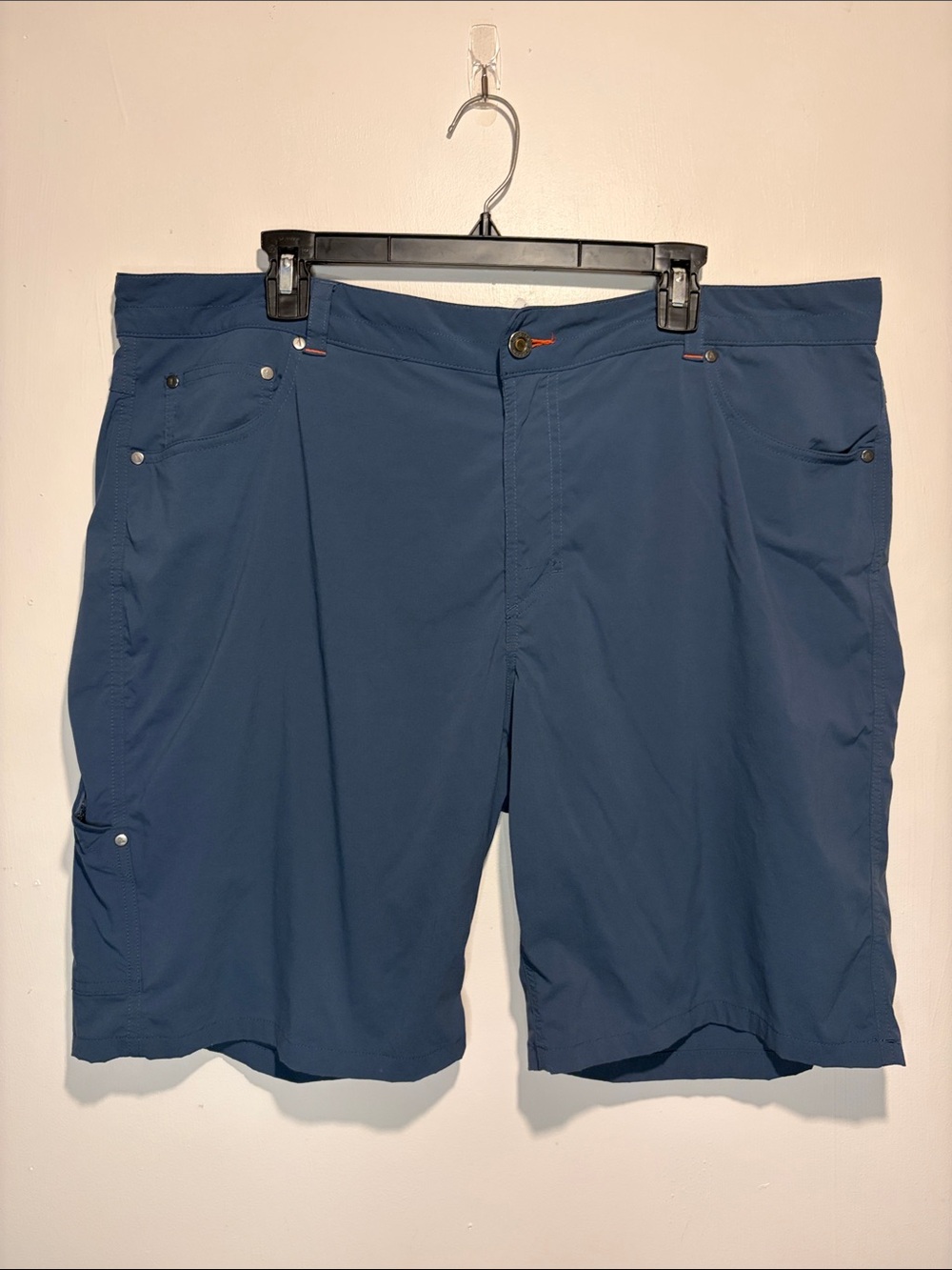 L.L. Bean Blue Tactical Zipper Pocket Shorts Hiking Camping Outdoors Size 40W